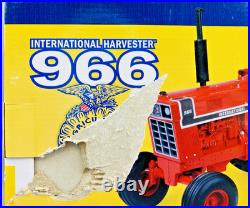 ERTL 1/16 Scale International-Harvester 966 Die-Cast FFA Tractor Tomy Damage box
