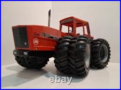 ERTL Custom 1984 International Harvester 7488 2+2 With Duals 1/16 Scale Diecast