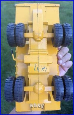 ERTL DIECAST INTERNATIONAL HARVESTER TOY TRACTOR LOADER BACKHOE Pay Truck Vtg