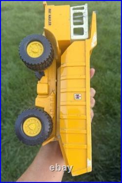 ERTL DIECAST INTERNATIONAL HARVESTER TOY TRACTOR LOADER BACKHOE Pay Truck Vtg