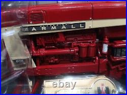 ERTL Farmall 806 Tractor Precision Key Series #4 New in box 1/16 Scale