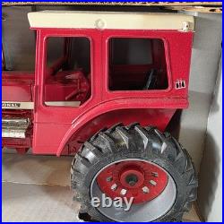 ERTL IH International Harvester 1568 V8 Tractor 1/16 Scale Diecast NIB #4602