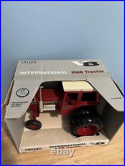 ERTL IH International Harvester 1568 V8 Tractor with Duals, 1/16 Scale Diecast NIB ERTL IH International Harvester 1568 V8 Tractor with Duals, 1/16 Scale Diecast NIB