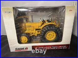 ERTL IH International Harvester 21206 Industrial Tractor With FWA 1/16