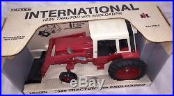ERTL International 1586 tractor with loader 1/16 NIB