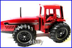 ERTL International Harvester 6388 2+2, 1/16 Scale Tractor Very Good Condition