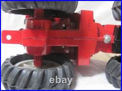 ERTL International Harvester 6388 2+2, 1/16 Scale Tractor Very Good Condition