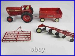 ERTL International Harvester Farmall 1026 Hydro Tractor + Wagon Rake Tiller