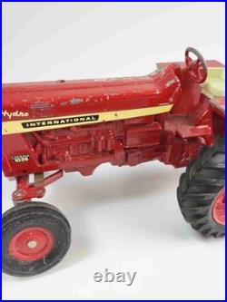 ERTL International Harvester Farmall 1026 Hydro Tractor + Wagon Rake Tiller