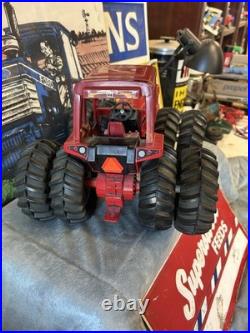 ERTL International IH 7488 2+2 Tractor 4WD Dealer Spec w DUALS 116 Maroon Cab
