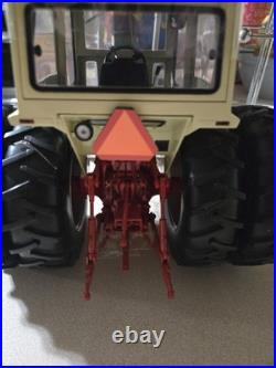 ERTL Precision Key Series #3 IH International Harvester 1468 V8 withDuals #14481