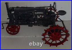 ERTL Precision Series McCormick-Deering Farmall Die Cast Replica Tractor 1991