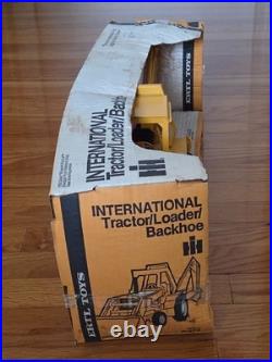 Ertl 1/16 Diecast International Harvester Toy Tractor Loader Backhoe 472 Nib