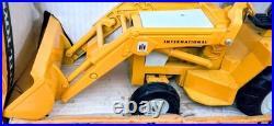 Ertl 1/16 Diecast International Harvester Toy Tractor Loader Backhoe 472 Nib