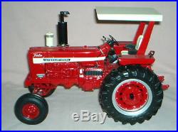 Ertl 1/16 Farmall / International Harvester 1456 Precision Key #8 Tractor