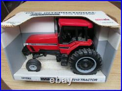 Ertl 1/16 Ih International Farmall 7210 Magnum Tractor