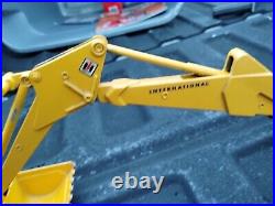 Ertl 1/16 International Harvester Tractor Loader Backhoe Great Condition