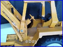 Ertl 1/16 International Harvester Tractor Loader Backhoe Great Condition