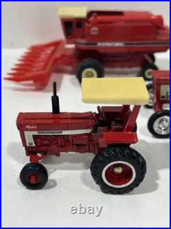 Ertl 1/64 International Harvester Tractor Lot 966 1066 1086 1466 1 PR Combine
