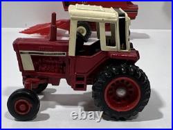 Ertl 1/64 International Harvester Tractor Lot 966 1066 1086 1466 1 PR Combine