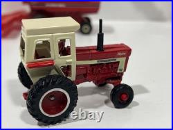 Ertl 1/64 International Harvester Tractor Lot 966 1066 1086 1466 1 PR Combine