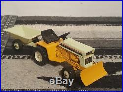 Ertl Cub Cadet 129 garden tractor 1/16 diecast lawn tractor replica collectible