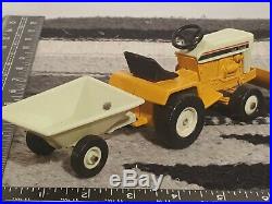 Ertl Cub Cadet 129 garden tractor 1/16 diecast lawn tractor replica collectible