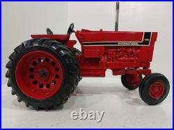 Ertl Custom International 1066 With Duals 1991 Black Stripe Special Edition
