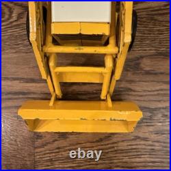 Ertl Diecast International Harvester Backhoe Loader Tractor, #472, 116 Scale