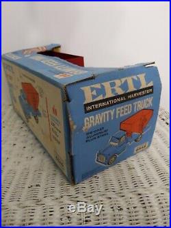 Ertl Farm Toy International IH Loadstar Feed Truck in box