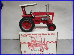 Ertl IH 1468 V-8 Toy Tractor 1995 Lafayette Farm Toy Show 1/16 Scale, NIB