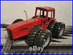 Ertl International 7488 2+2 1/16 die-cast farm tractor replica collectible