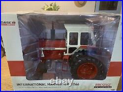 Ertl International Harvester 1066 Cab And Duals. Prestige. 1/16 Die-Cast NIB