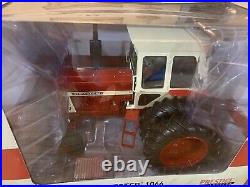 Ertl International Harvester 1066 Cab And Duals. Prestige. 1/16 Die-Cast NIB