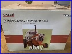 Ertl International Harvester 1066 Cab And Duals. Prestige. 1/16 Die-Cast NIB