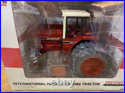 Ertl International Harvester 1086 WithDuals, National Farm Toy Museum 1/16th. NIB