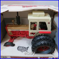 Ertl International Harvester 1456 Tractor #1Gold Demo 1/16 IH-4651-12DA-B2