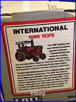 Ertl International IH 1066 Tractor with ROPS Special Edition 1/16 #4621 ca. 1991