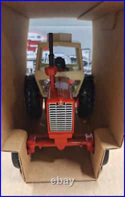 Ertl International IH 1256 Toy Farm Tractor 116 1998 Summer Farm Show NIB