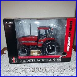 Ertl Precision Key 116 Scale International Harvester #5488 Tractor Red Nib