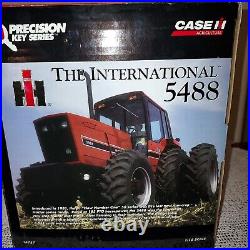Ertl Precision Key 116 Scale International Harvester #5488 Tractor Red Nib