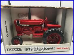 Ertl Special Edition International 966 Tractor 1/16 Scale NIB NEW #4624