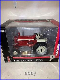 FARMALL 1206 TRACTOR PRECISION #1 Key Series 1/16th MIB 2005
