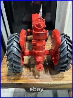 FARMALL INTERNATIONAL 706 TRACTOR 1/16th Ontario Toy Show MIB 1992 IH