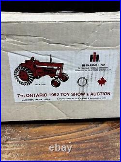 FARMALL INTERNATIONAL 706 TRACTOR 1/16th Ontario Toy Show MIB 1992 IH