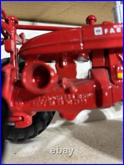 FARMALL Super M Super H TRACTORS 1/16 MIB IH Special Edition Farm Progress Show FARMALL Super M Super H TRACTORS 1/16 MIB IH Special Edition Farm Progress Show