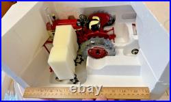 Farmall 540 International Harvester with Cultivator Tractor Diecast 1/16, 2007 Box