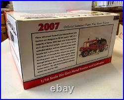 Farmall 540 International Harvester with Cultivator Tractor Diecast 1/16, 2007 Box