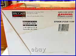 Farmall 540 International Harvester with Cultivator Tractor Diecast 1/16, 2007 Box