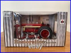 Farmall International Harvester Restoration Tractor Farmall 460 With Accsessories
